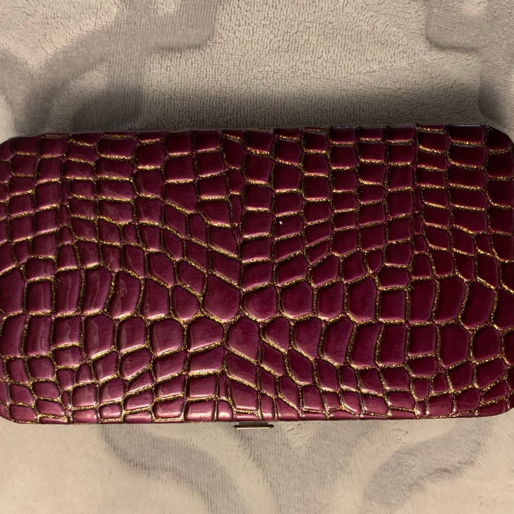 Imitation alligator wallet